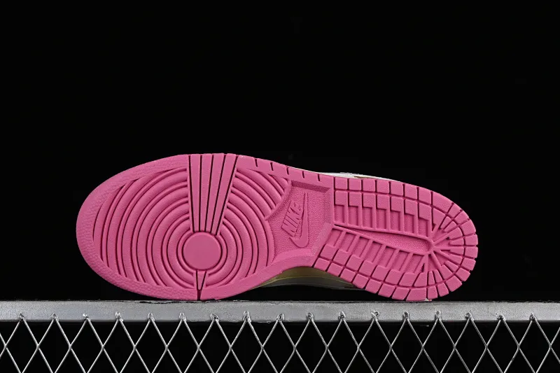 All categories Nk SB Dunk series Nk SB Dunk Low low-top sneakers Nk Dunk Low "Just Do It" pink SB low-top casual sneakers FD8683-700